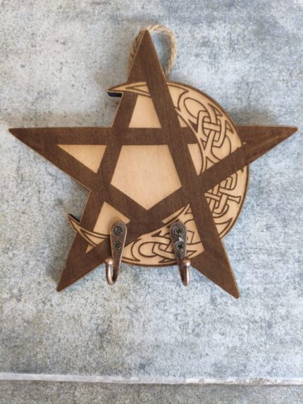 Colgador llaves, pentáculo